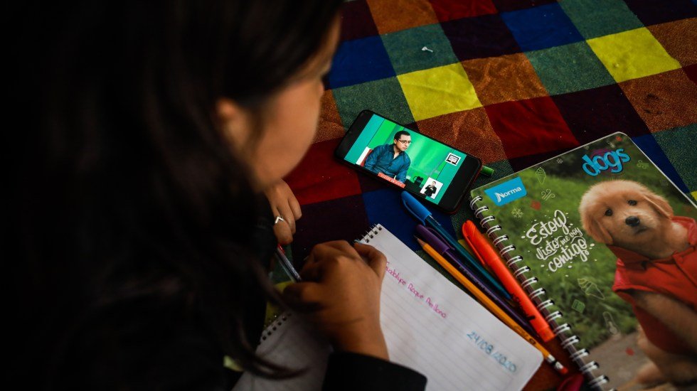 México inicia histórico año escolar en casa con lecciones aprendidas y retos